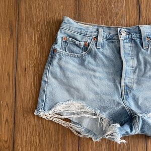 Women’s Levi shorts